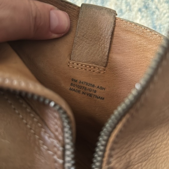 Frye Reina Leather Short Ankle Cuban Heeled Tan Boot Women's 8M Ash - Picture 6 of 6